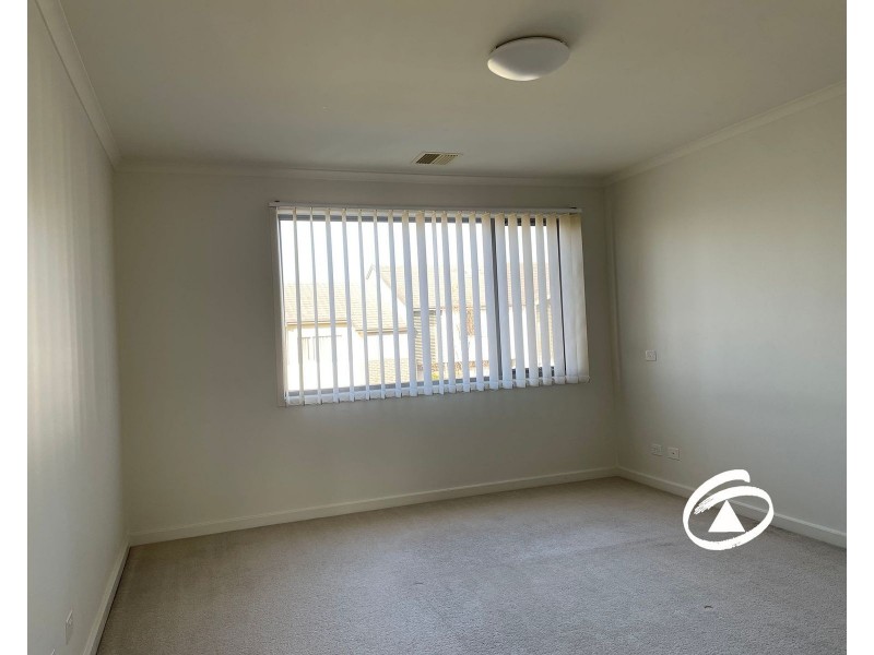 17 Botanic Place, Wantirna South VIC 3152