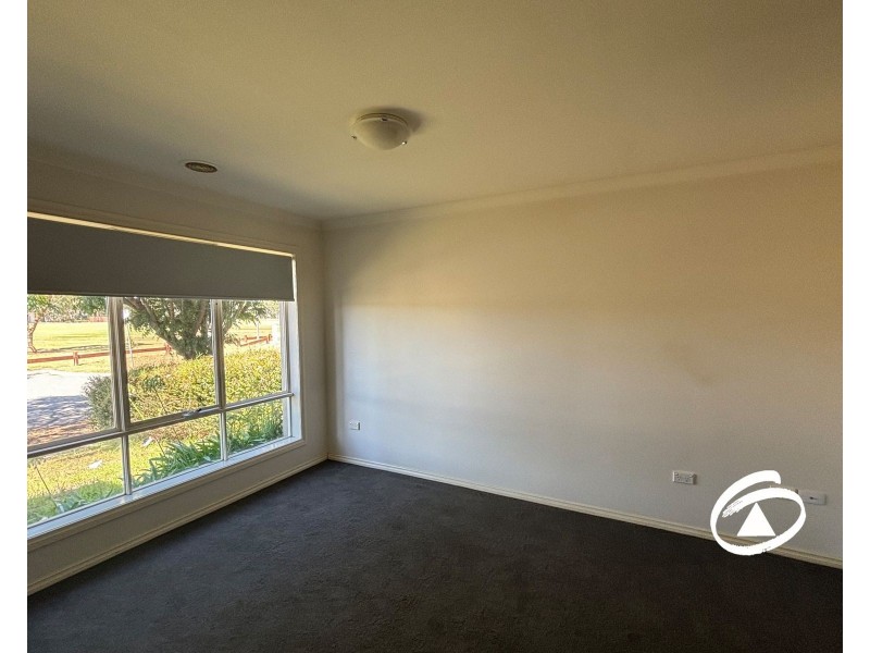 10 Wallingford Place, Narre Warren South VIC 3805