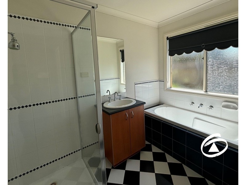 10 Wallingford Place, Narre Warren South VIC 3805