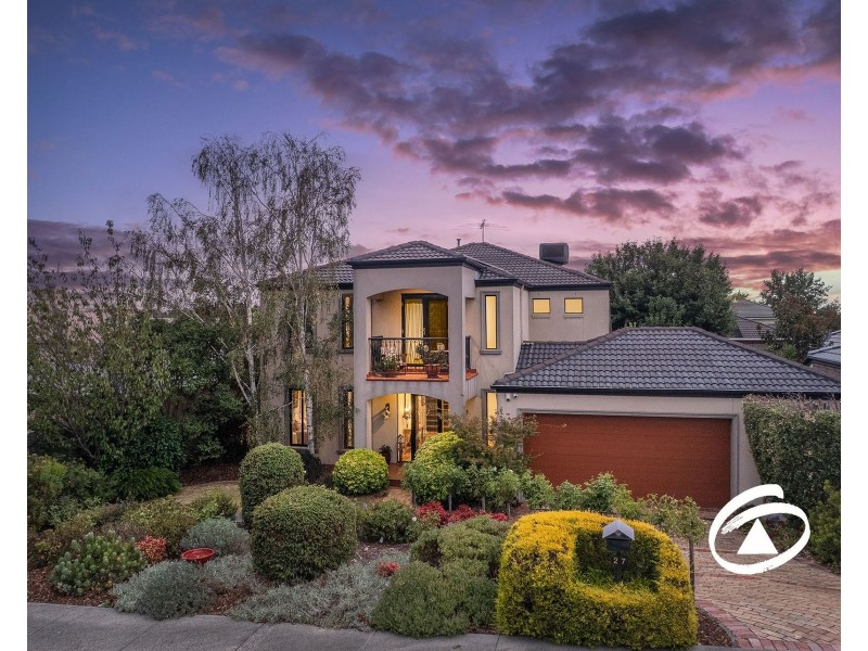 27 Hobart Avenue, Berwick VIC 3806