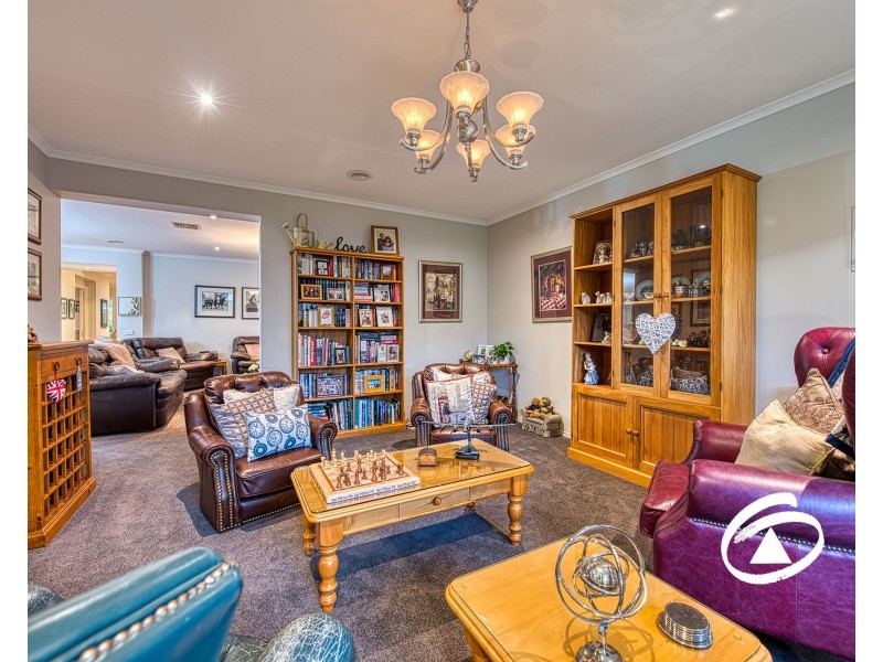 27 Hobart Avenue, Berwick VIC 3806