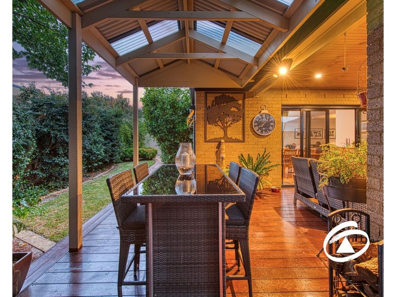 27 Hobart Avenue, Berwick VIC 3806