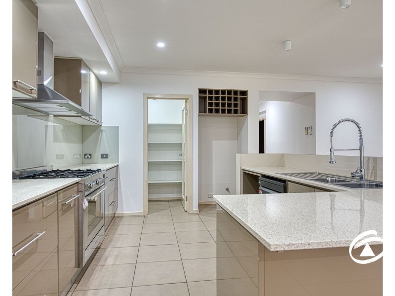 5 Rubina Court, Berwick VIC 3806