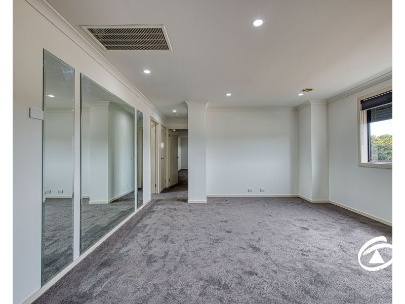 5 Rubina Court, Berwick VIC 3806