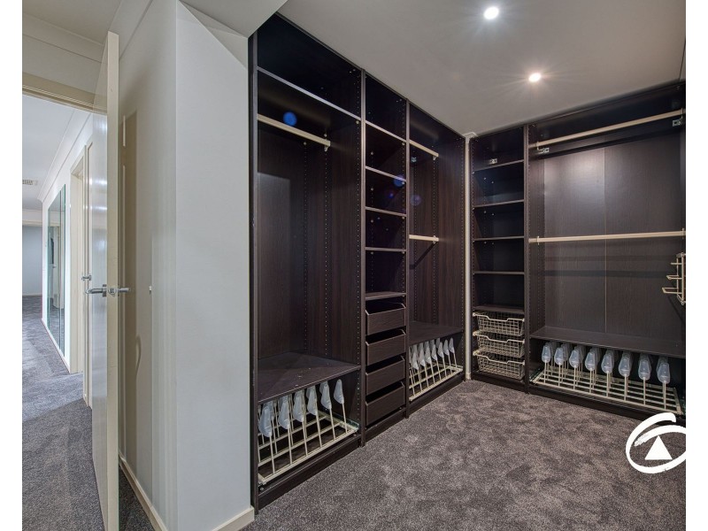 5 Rubina Court, Berwick VIC 3806