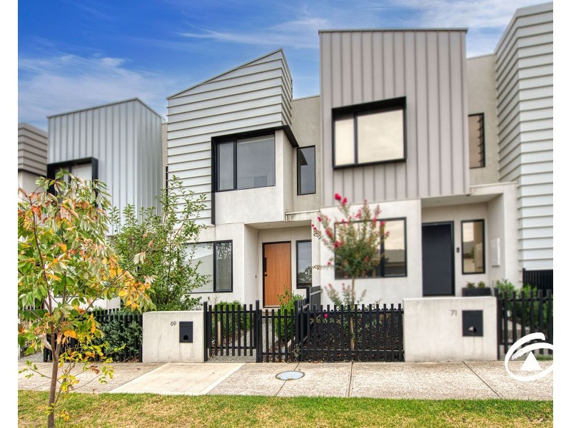 69 Marlborough Road, Berwick VIC 3806