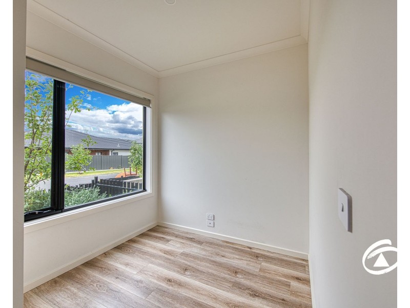 69 Marlborough Road, Berwick VIC 3806