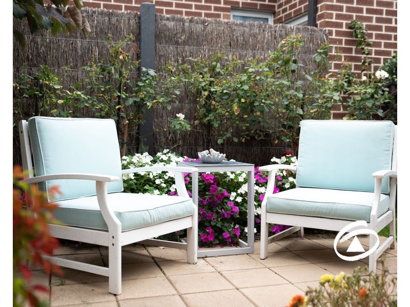 2/8 Castlegate Place, Berwick VIC 3806