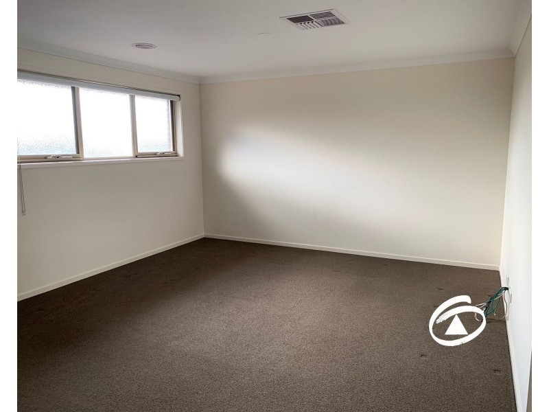 7 Longmeadow Road, Officer VIC 3809