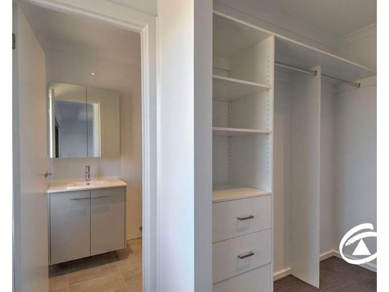 11 Willowdene Way, Berwick VIC 3806