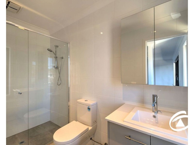 11 Willowdene Way, Berwick VIC 3806