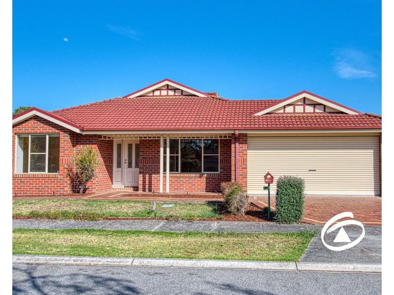 9 Spring Water Crescent, Cranbourne VIC 3977