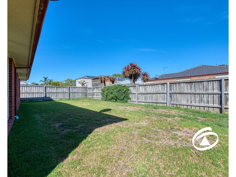 9 Spring Water Crescent, Cranbourne VIC 3977