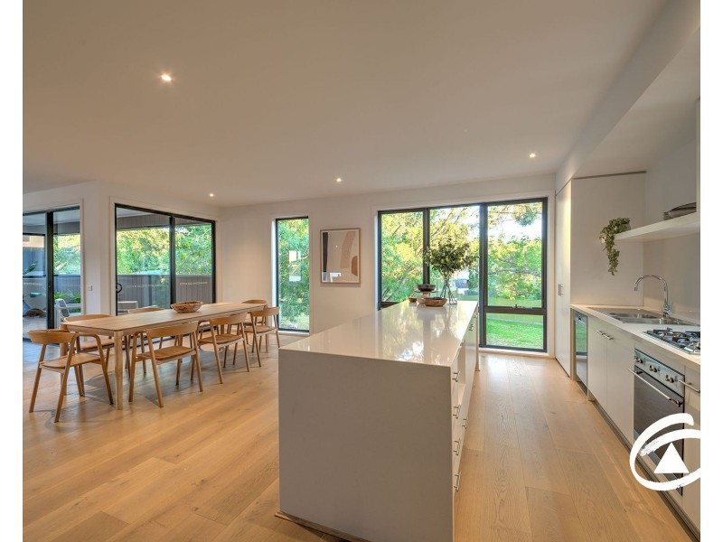 29 Willowdene Way, Berwick VIC 3806