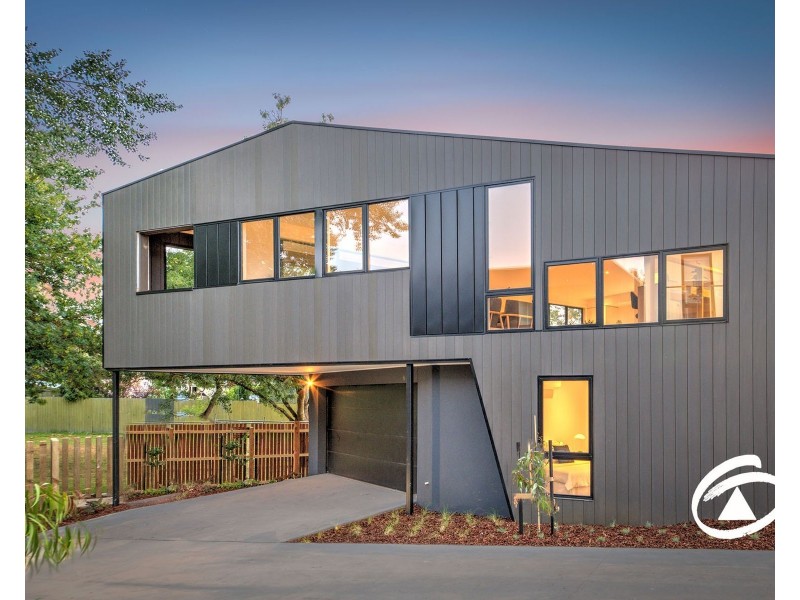 29 Willowdene Way, Berwick VIC 3806