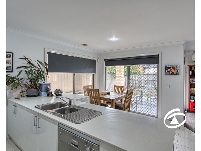 6 Comet Chase, Narre Warren South VIC 3805