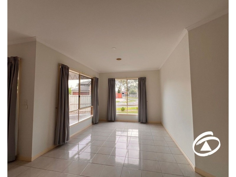 13 Vaucluse Street, Berwick VIC 3806