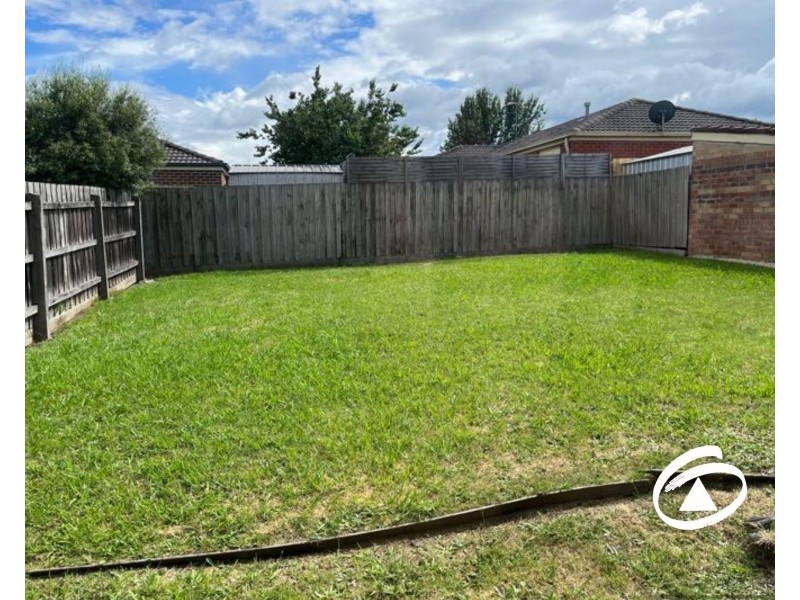 18 Hancock Drive, Berwick VIC 3806