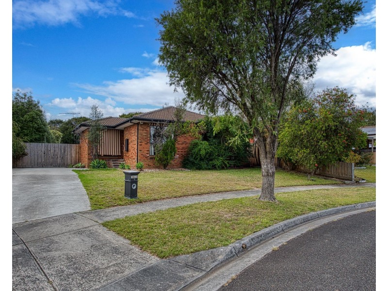 2 Elizabeth Court, Narre Warren VIC 3805