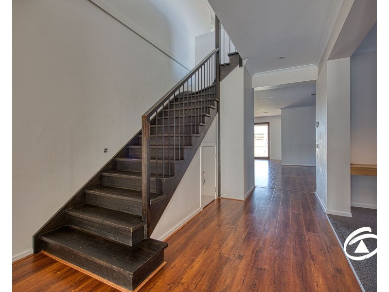 70 Viewbright Road, Clyde North VIC 3978