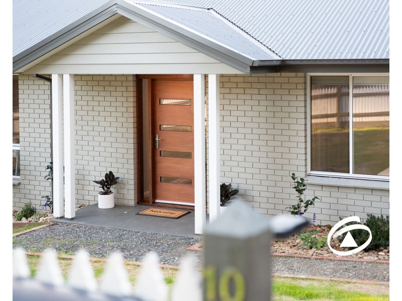 10 Maisie Road, Emerald VIC 3782