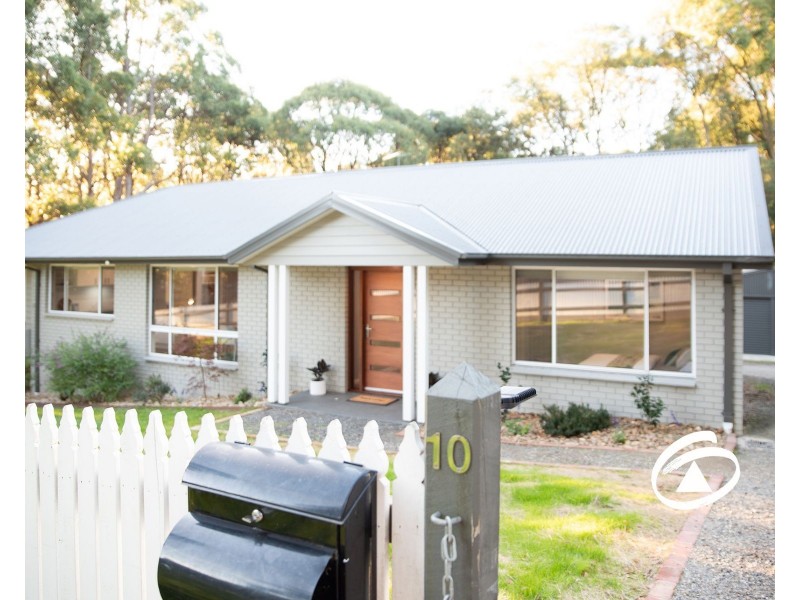 10 Maisie Road, Emerald VIC 3782