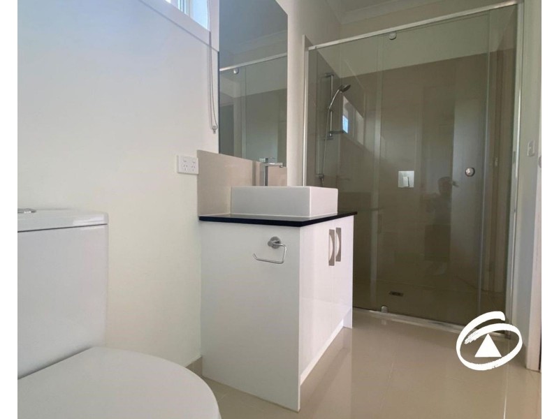 4/13 Grandview Avenue, Dandenong VIC 3175