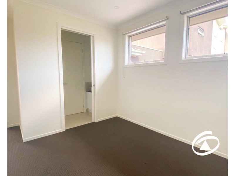 4/13 Grandview Avenue, Dandenong VIC 3175