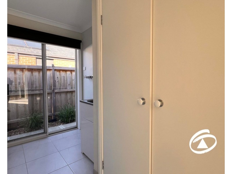 10 Matchett Drive, Clyde VIC 3978