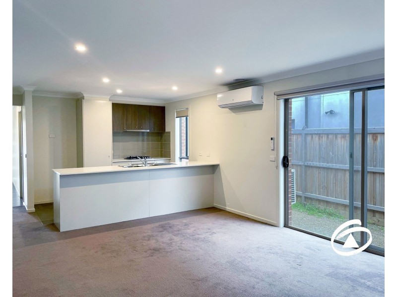 26 Botany Way, Cranbourne East VIC 3977