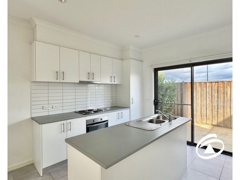 5 Tanino Road, Cranbourne West VIC 3977