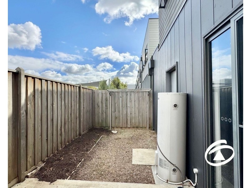 5 Tanino Road, Cranbourne West VIC 3977