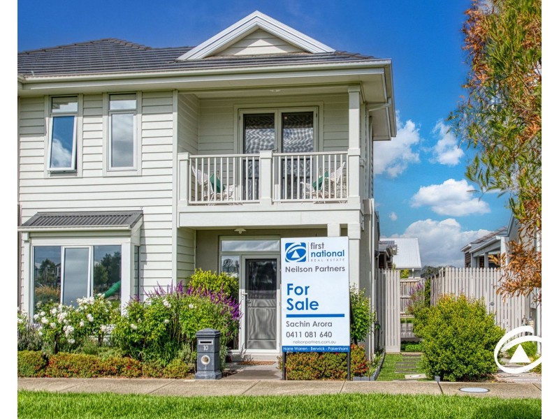 10 Corbin Walk, Officer South VIC 3809