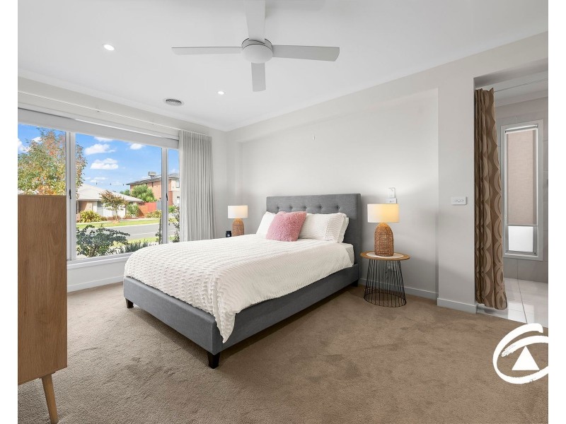 13 Moorgate Road, Clyde North VIC 3978