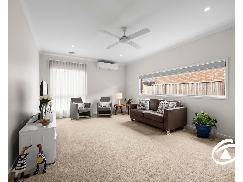 13 Moorgate Road, Clyde North VIC 3978