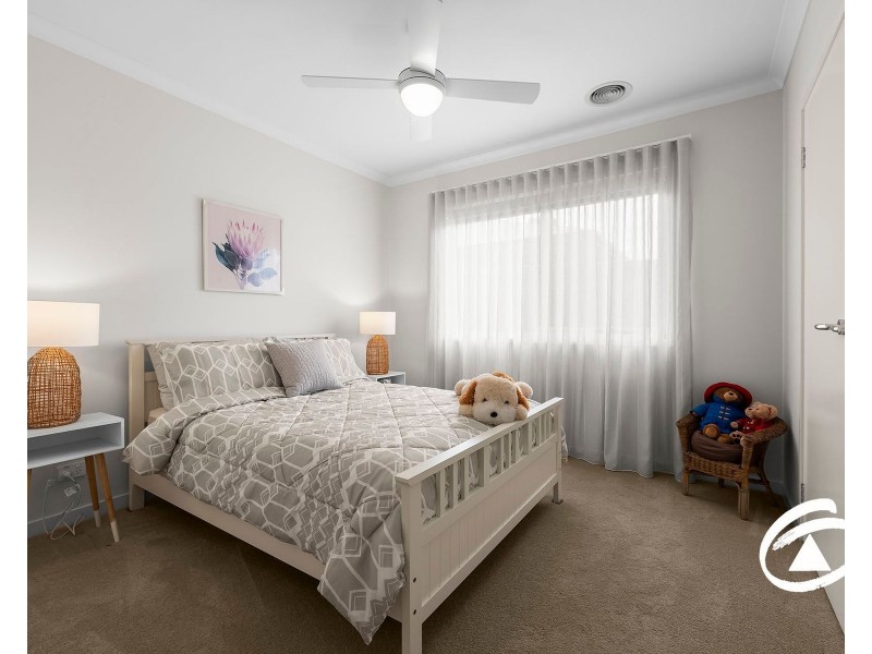 13 Moorgate Road, Clyde North VIC 3978