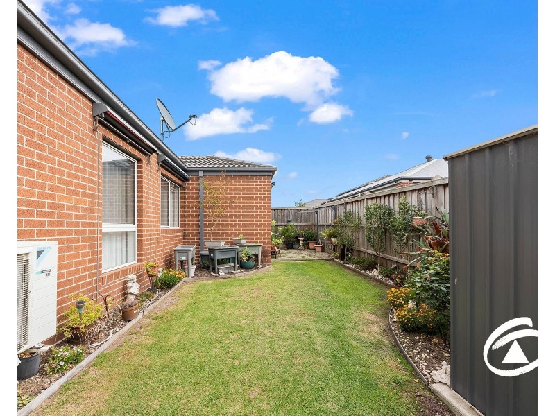 13 Moorgate Road, Clyde North VIC 3978