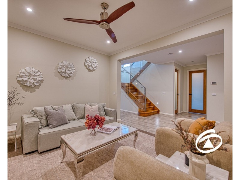 11 Axnick Rise, Officer VIC 3809