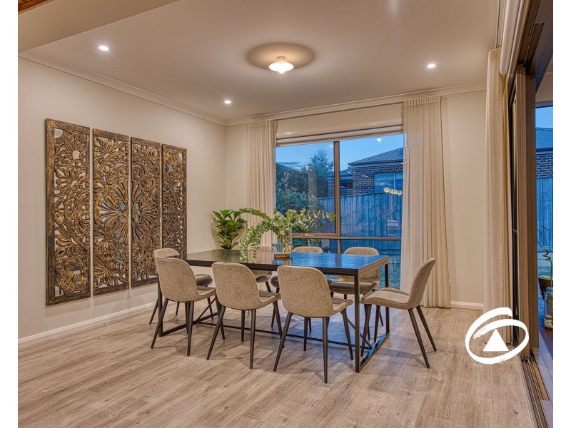 11 Axnick Rise, Officer VIC 3809