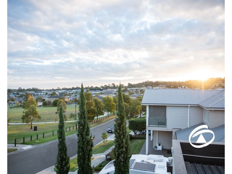 11 Axnick Rise, Officer VIC 3809