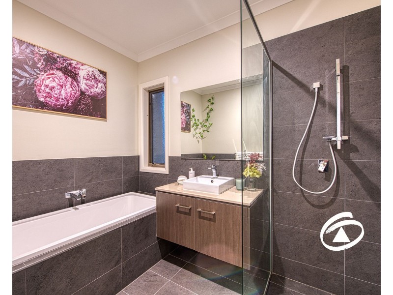 11 Axnick Rise, Officer VIC 3809