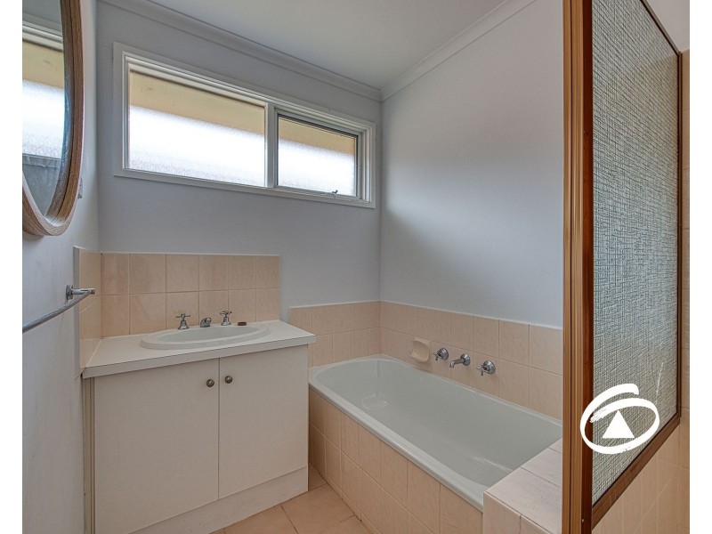 2 Elizabeth Court, Narre Warren VIC 3805