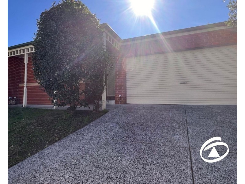 2 Cooma Court, Berwick VIC 3806