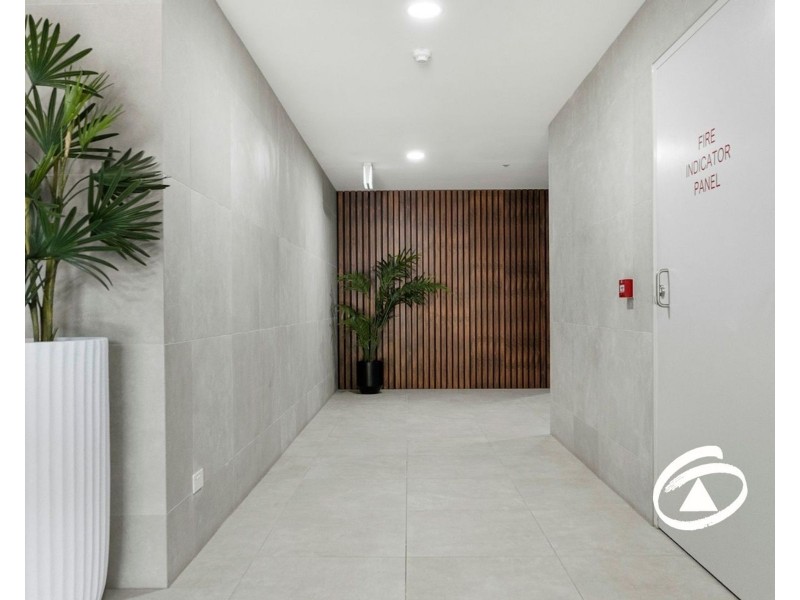 201/26 Langmore Lane, Berwick VIC 3806