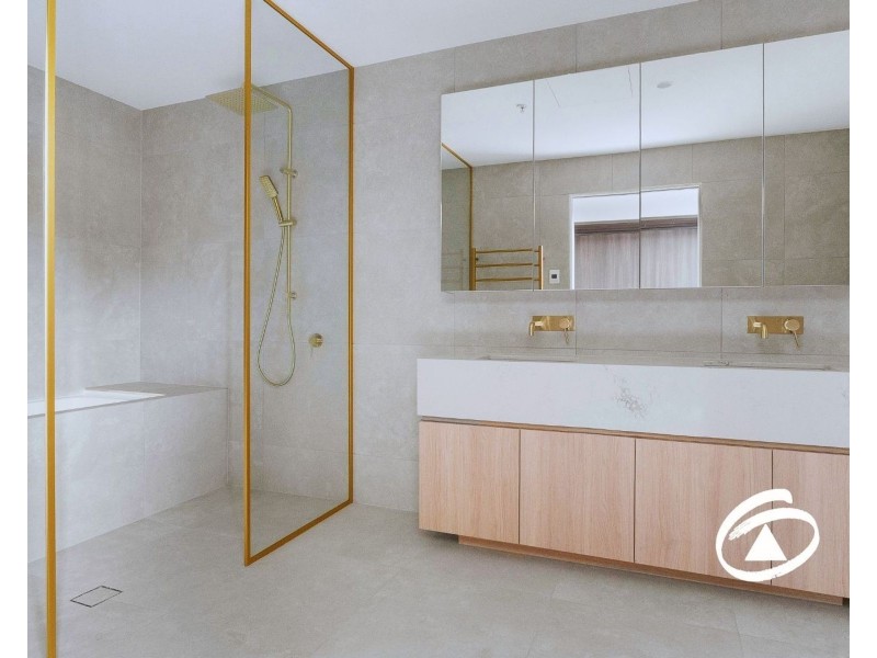 201/26 Langmore Lane, Berwick VIC 3806