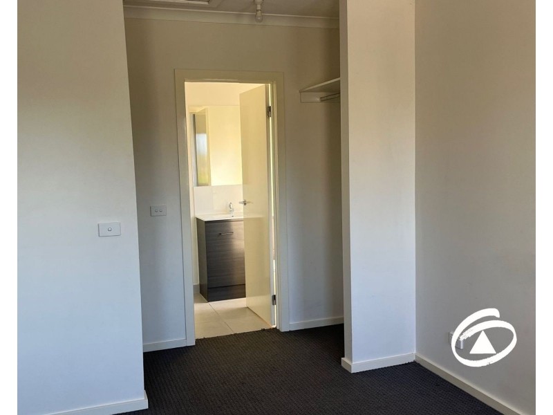 1/50 Dawn Avenue, Dandenong VIC 3175