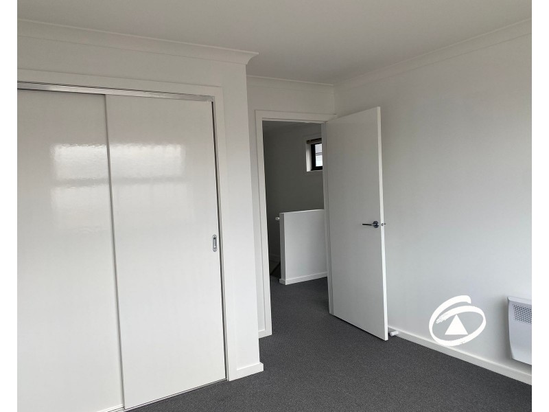 39 Cotswold Crescent, Officer VIC 3809