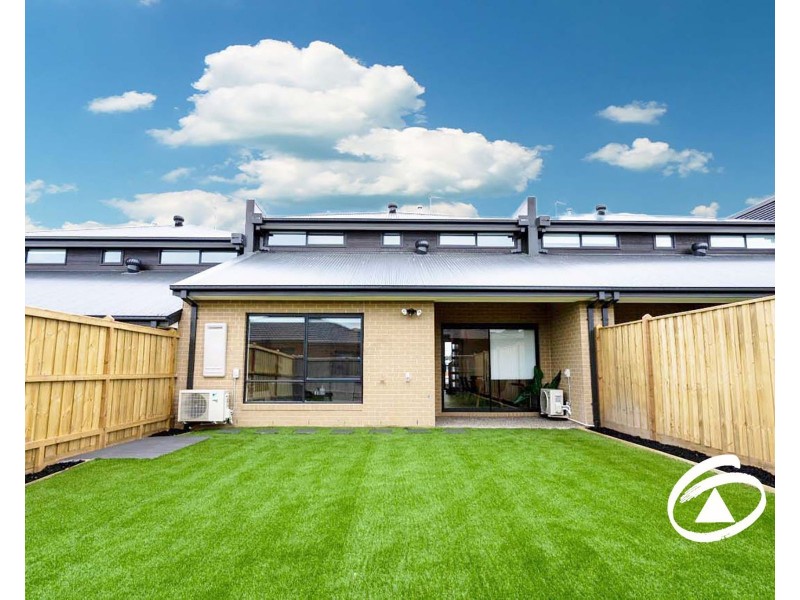 26 Mortlake Drive, Officer South VIC 3809