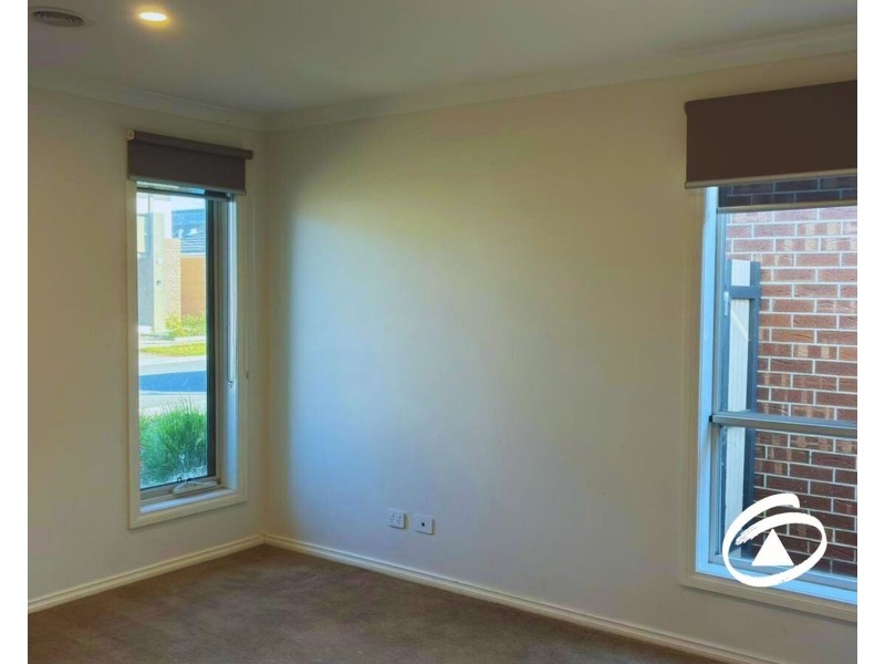 17 Arubi Avenue, Clyde North VIC 3978