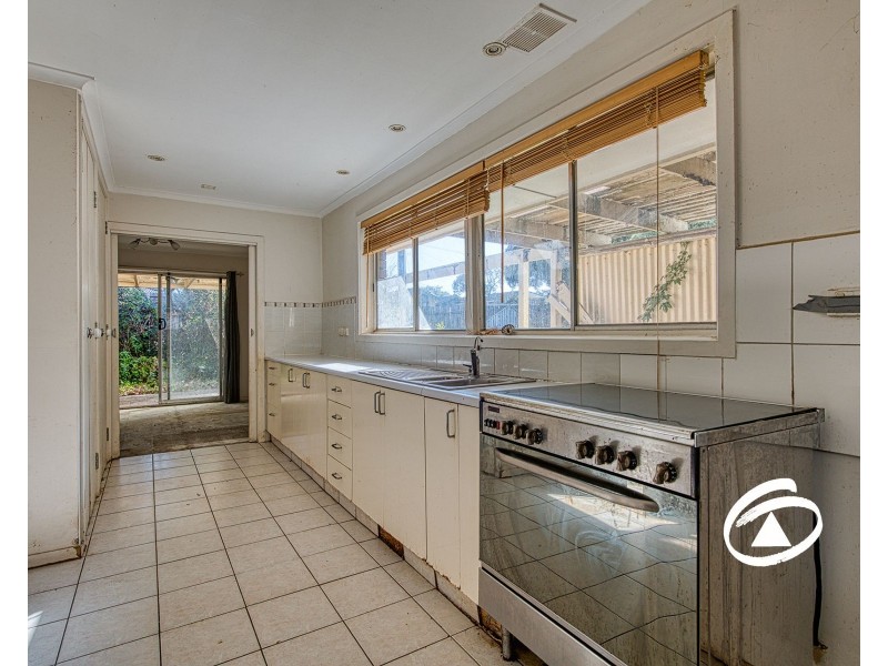 7 Campbell Parade, Cranbourne VIC 3977